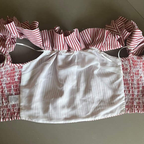 SMALL EUC Wayf Anzio Off Shoulder Red White Stripe Ruffle Crop Top - Picture 10 of 12